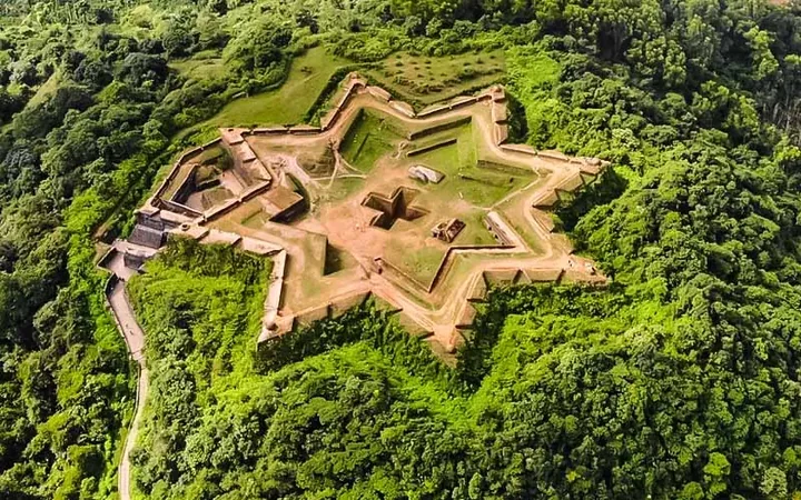Manjarabad Fort