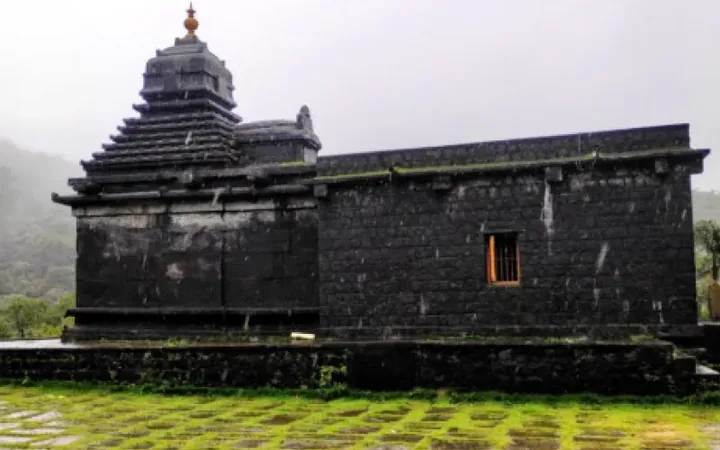 Sakleshpura Temple